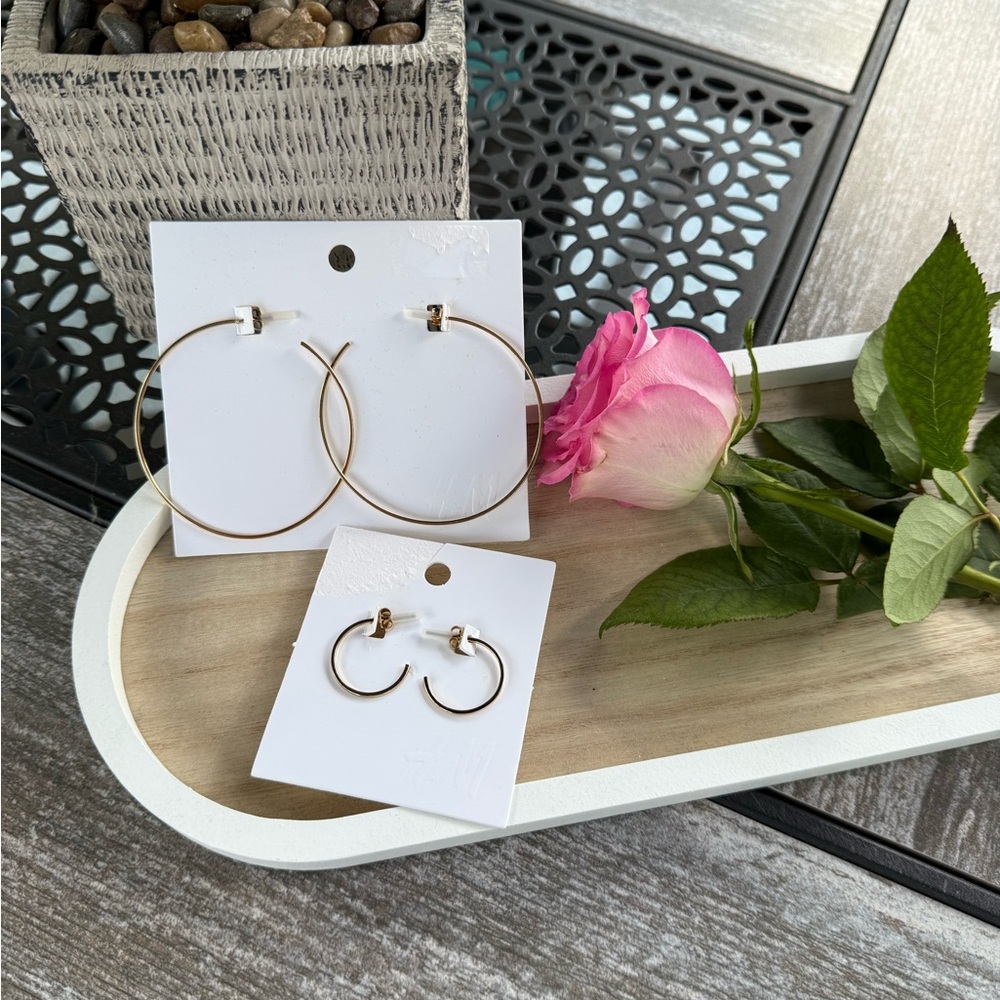 Gold Hoop Earrings🤍